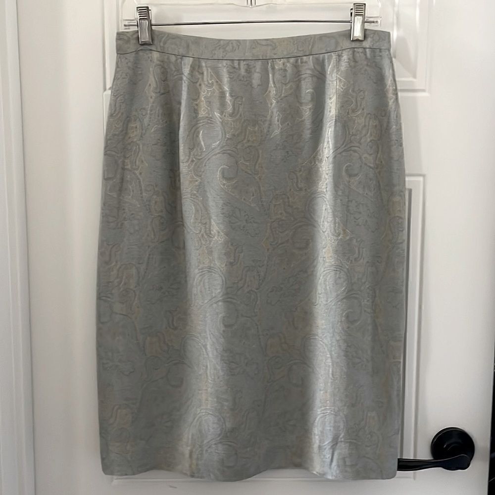 Classic Burberry Light Blue Paisley Pencil Skirt
